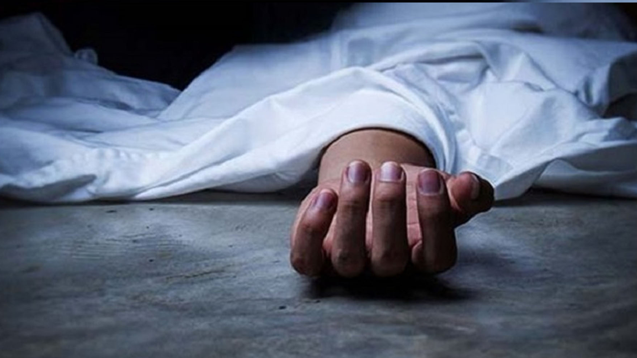 ফুটপাতে পড়ে থাকা অবস্থায় অজ্ঞাত নারীর মরদেহ উদ্ধার