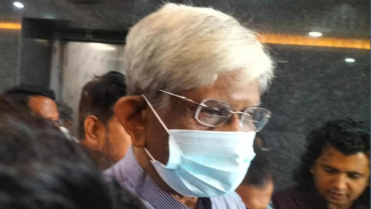 আমরা যুদ্ধের পরিস্থিতি পর্যবেক্ষণ করছি, এখনই জ্বালানির মূল্য বৃদ্ধি নয় : অর্থ উপদেষ্টা।