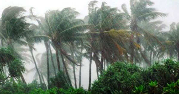 চট্টগ্রামসহ সাত অঞ্চলে ৬০ কিমি বেগে ঝড়ের আশঙ্কা, নদীবন্দরে সতর্কতা