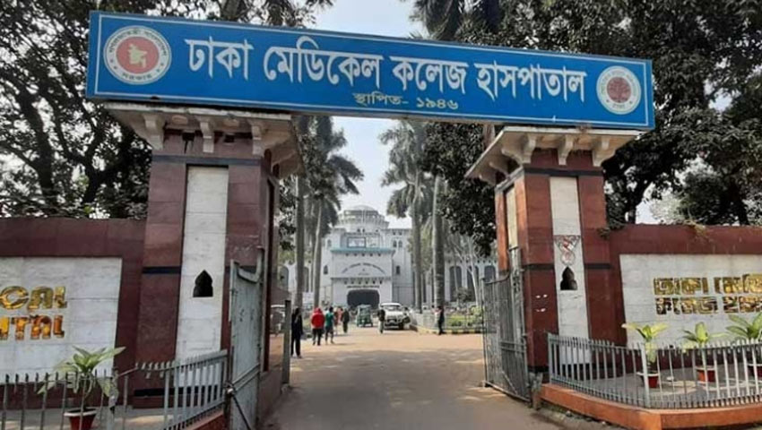 রাজধানীতে দুই বাসের চাপায় পথচারীর মৃত্যু