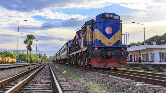 ৫ আগস্ট ঢাকায় লোক আনতে ৮ জোড়া ট্রেন ভাড়া করল সরকার