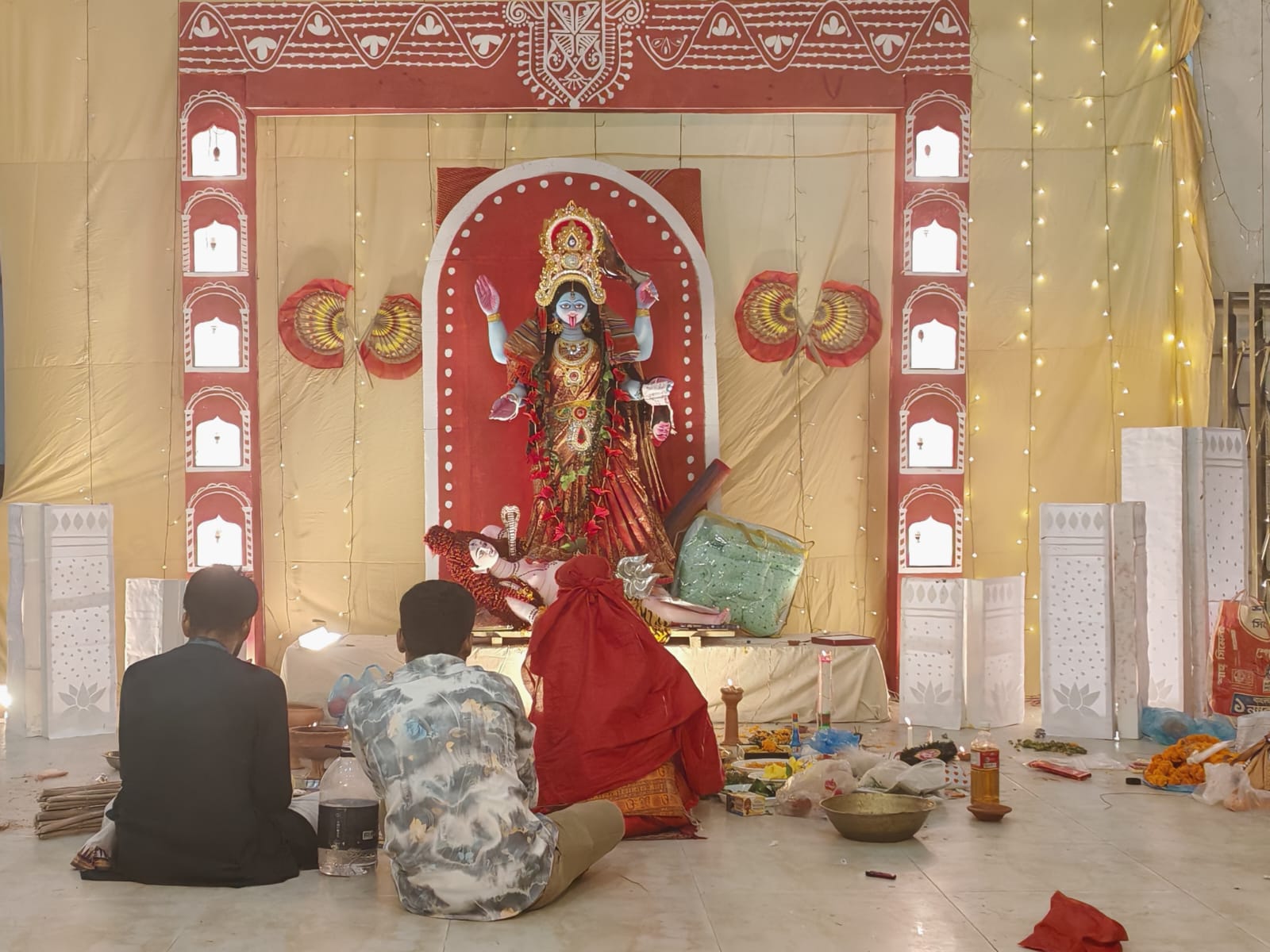 বুটেক্সে দীপাবলি ও শ্যামা পূজার আয়োজনে মিলিত শিক্ষার্থীরা