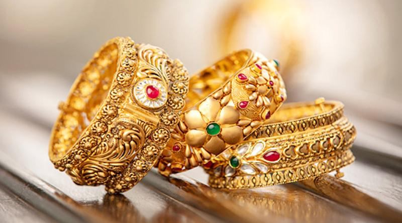 স্বর্ণের দাম টানা ৩ দফায় ১৩ হাজার ৯৯ টাকা কমলো