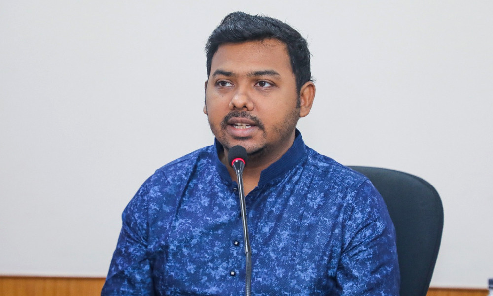 পেশিশক্তি যেদিকে প্রশাসন সেদিকে হেলে থাকে’ — সারোয়ার তুষার