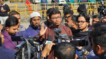 হামলাকারীদের গ্রেপ্তারে নিষ্ক্রিয়তার অভিযোগে স্বরাষ্ট্র উপদেষ্টার পদত্যাগ দাবি