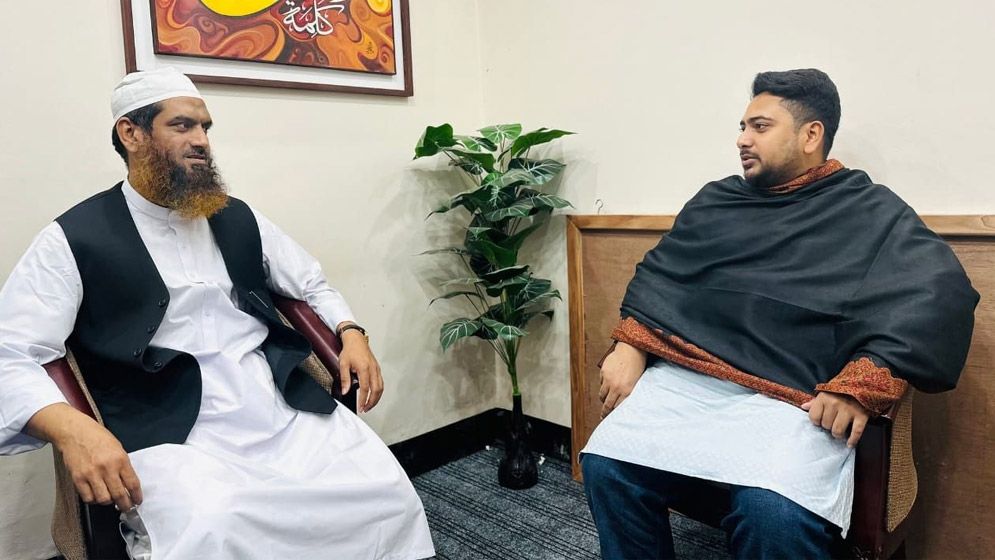  নাহিদ ইসলাম ও মামুনুল হকেরে সৌজন্য সাক্ষাৎ