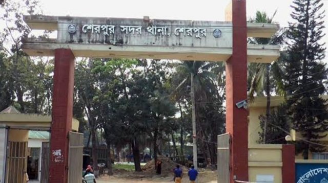 শেরপুরে ভাড়া বাসা থেকে পুলিশ কর্মকর্তার ঝুলন্ত মরদেহ উদ্ধার