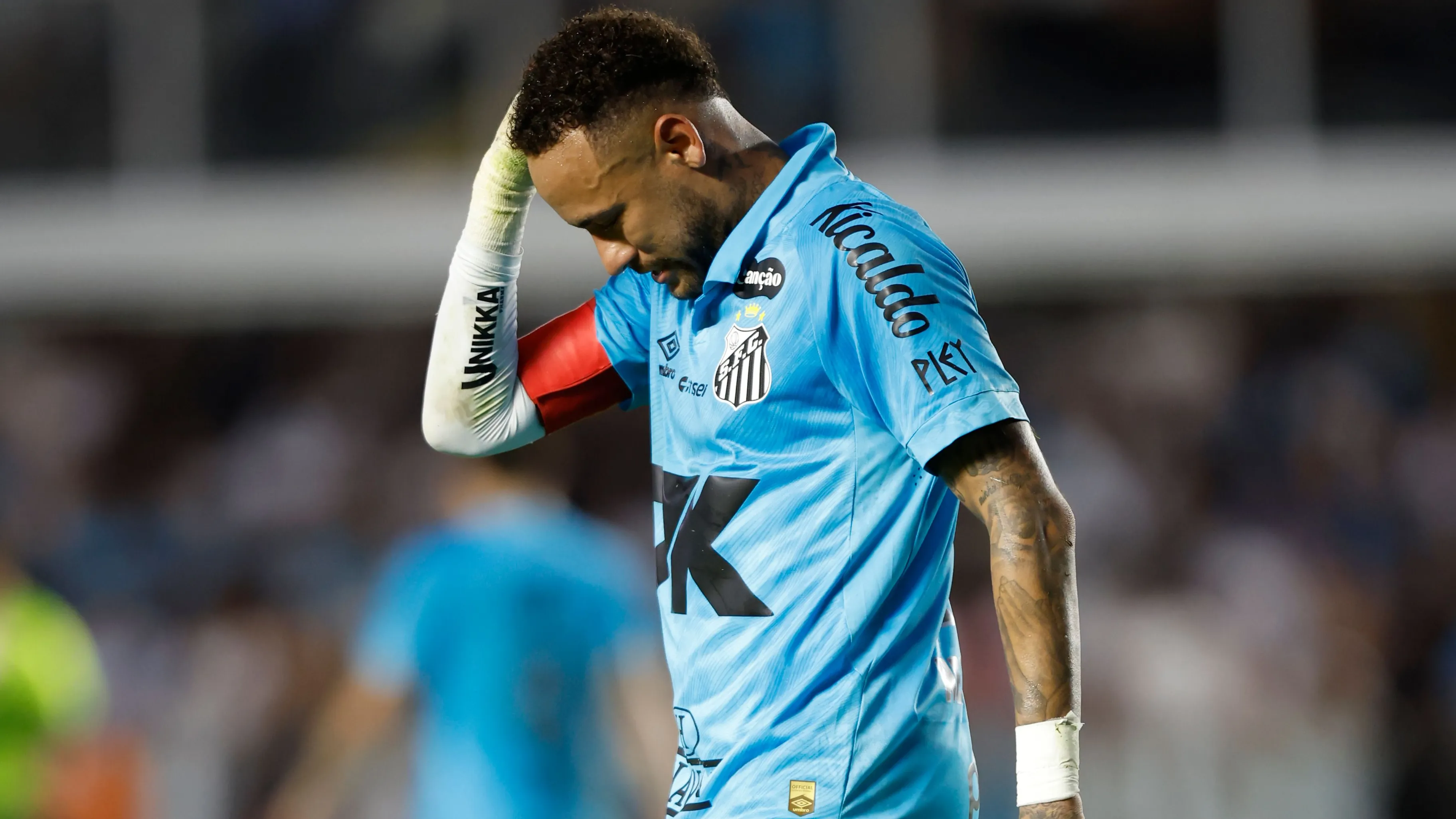 বিশ্বকাপ সামনে রেখে নেইমারকে নিয়ে সতর্ক সান্তোস, তাড়াহুড়ো নয় মাঠে ফেরা