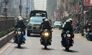 নির্বাচন ঘিরে মিরপুরে র‌্যাব-৪-এর প্যাট্রলিং মহড়া জোরদার