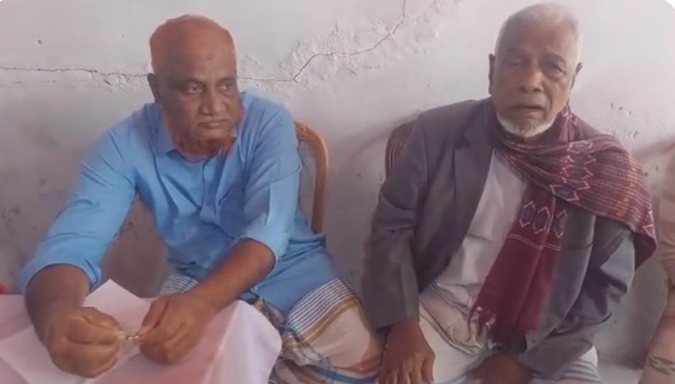 কুমিল্লায় ভোটার স্লিপের সঙ্গে টাকা বিলির সময় বিএনপি নেতাসহ আটক ২