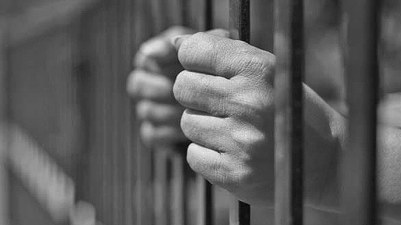 গাজীপুরে পাল্টাপাল্টি ধাওয়ার ঘটনায় চারজনের দুই বছরের কারাদণ্ড