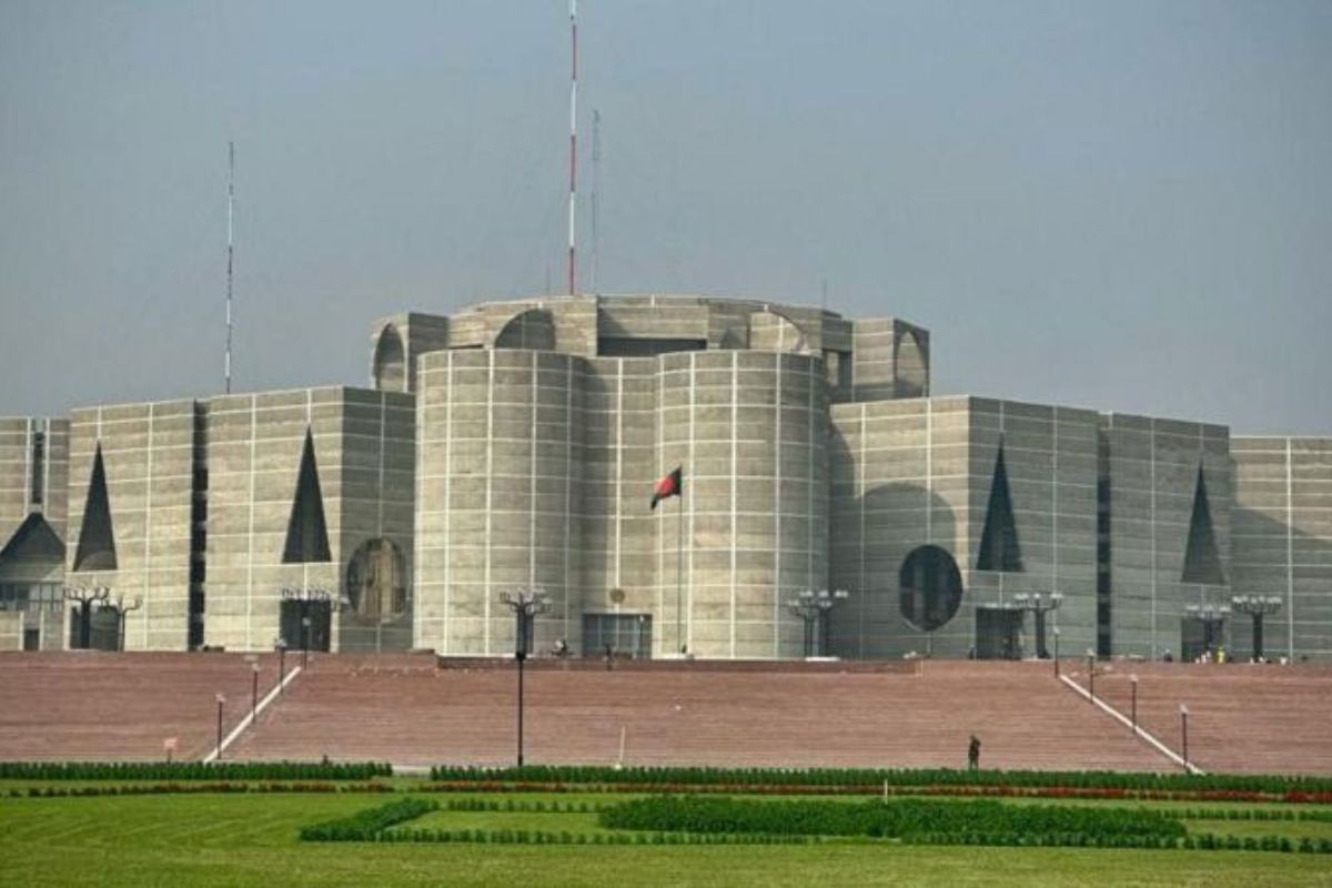 ১৮ ফেব্রুয়ারির মধ্যেই এমপিদের শপথ ও নতুন সরকার গঠনের সম্ভাবনা