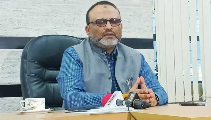 শিক্ষামন্ত্রীর কাছে পদত্যাগপত্র দিলেন ঢাবি উপাচার্য নিয়াজ আহমদ খান