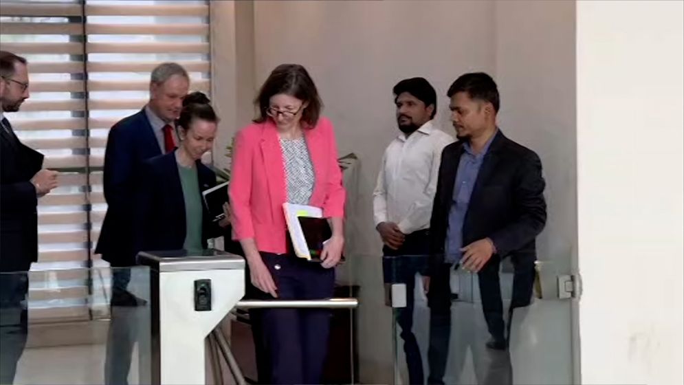 পররাষ্ট্রমন্ত্রী–প্রতিমন্ত্রীর সঙ্গে ইইউ প্রতিনিধিদলের সাক্ষাৎ, সংস্কার অব্যাহত থাকার আশাবাদ