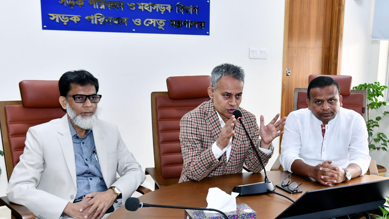 সড়ক খাতে জবাবদিহিতা আনার চেষ্টা করছে সরকার: সেতুমন্ত্রী