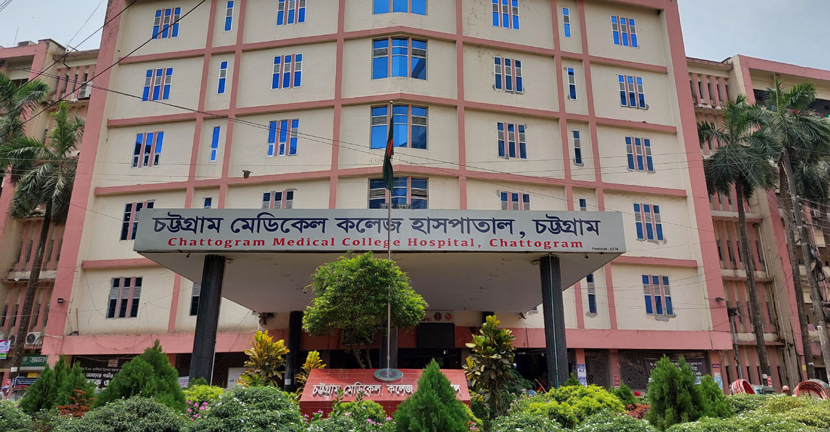 কক্সবাজারে ফিলিং স্টেশনে বিস্ফোরণ, দগ্ধ ৬ জন চমেকে ভর্তি