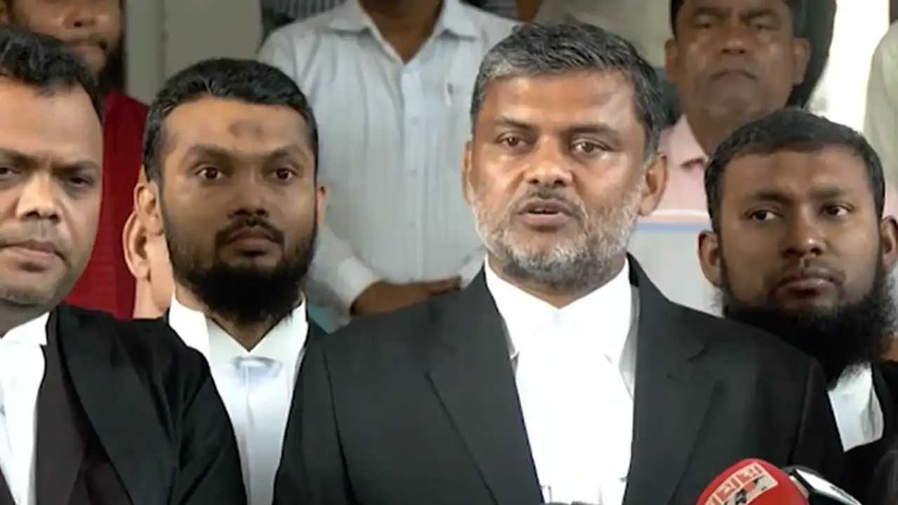 রাজনৈতিক বিষয়কে আদালতে এনে ‘দ্বিচারিতা’ করছে সরকার: শিশির মনির