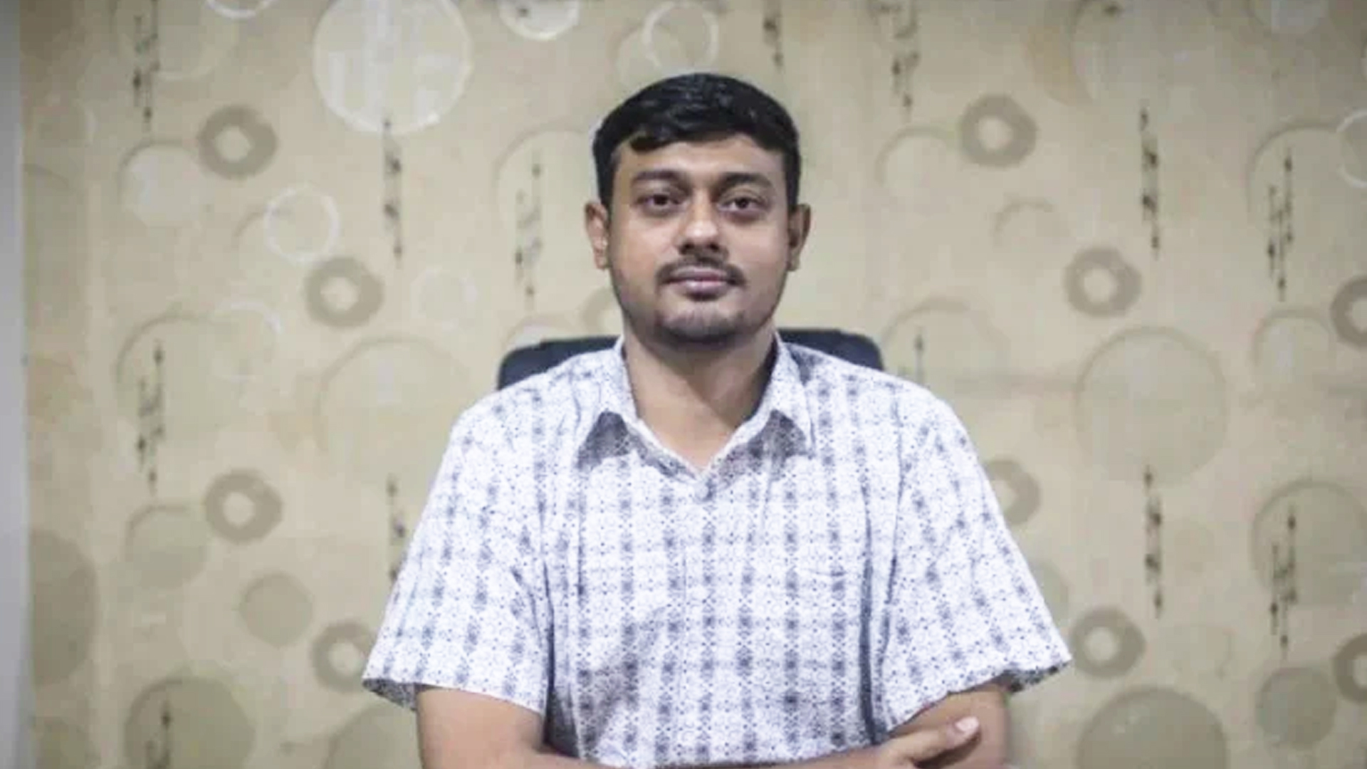 নাসীরুদ্দীন পাটওয়ারীর বিরুদ্ধে মামলা, আদালতে হাজির হতে সমন