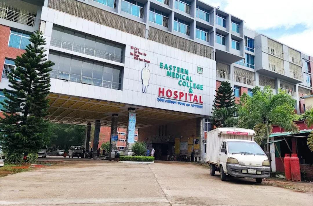  ৩ শিক্ষার্থী ৫ হাজার পিস ইয়াবাসহ আটক