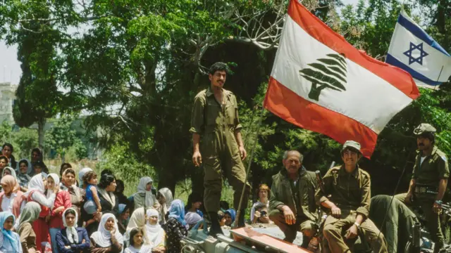 লেবাননের টাইর ও সাইদনে হামলার সতর্কতা ইসরাইলের