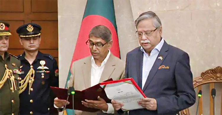 মন্ত্রী হিসেবে শপথ নিলেন আহমেদ আযম খান