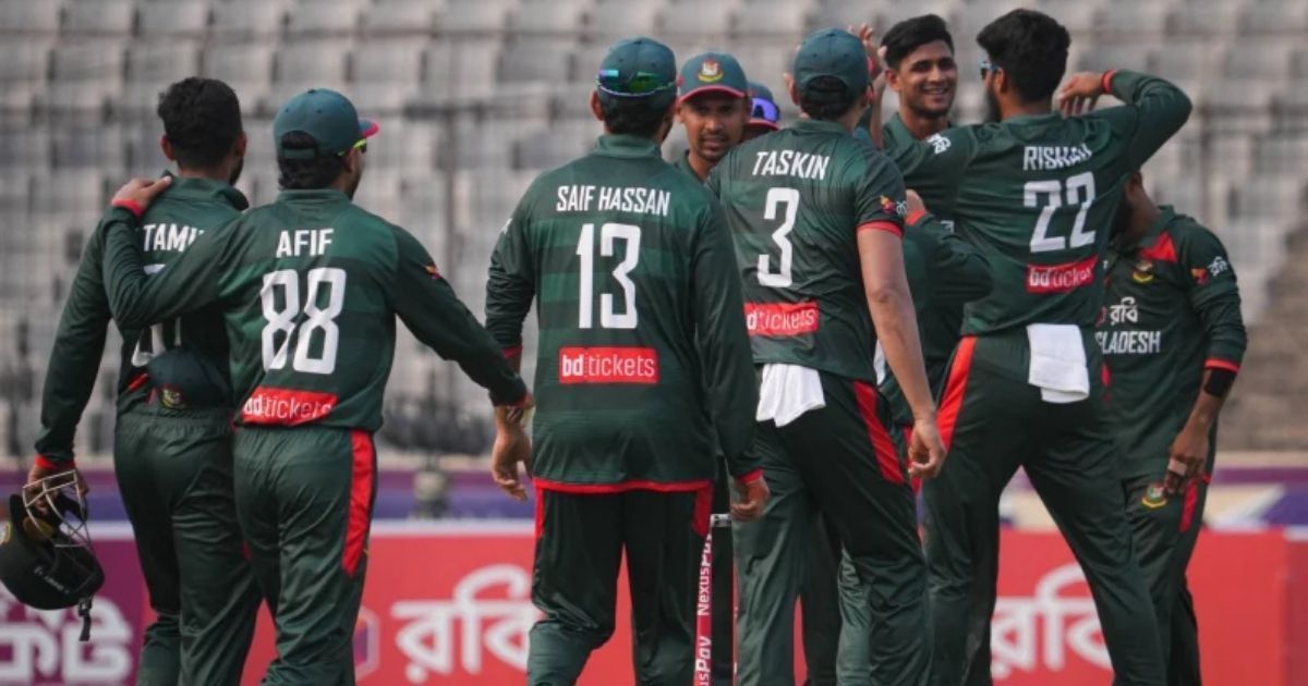 ঝড়ের শুরু, তারপর ধাক্কা—পাকিস্তানের তিন উইকেট তুলে নিল বাংলাদেশ