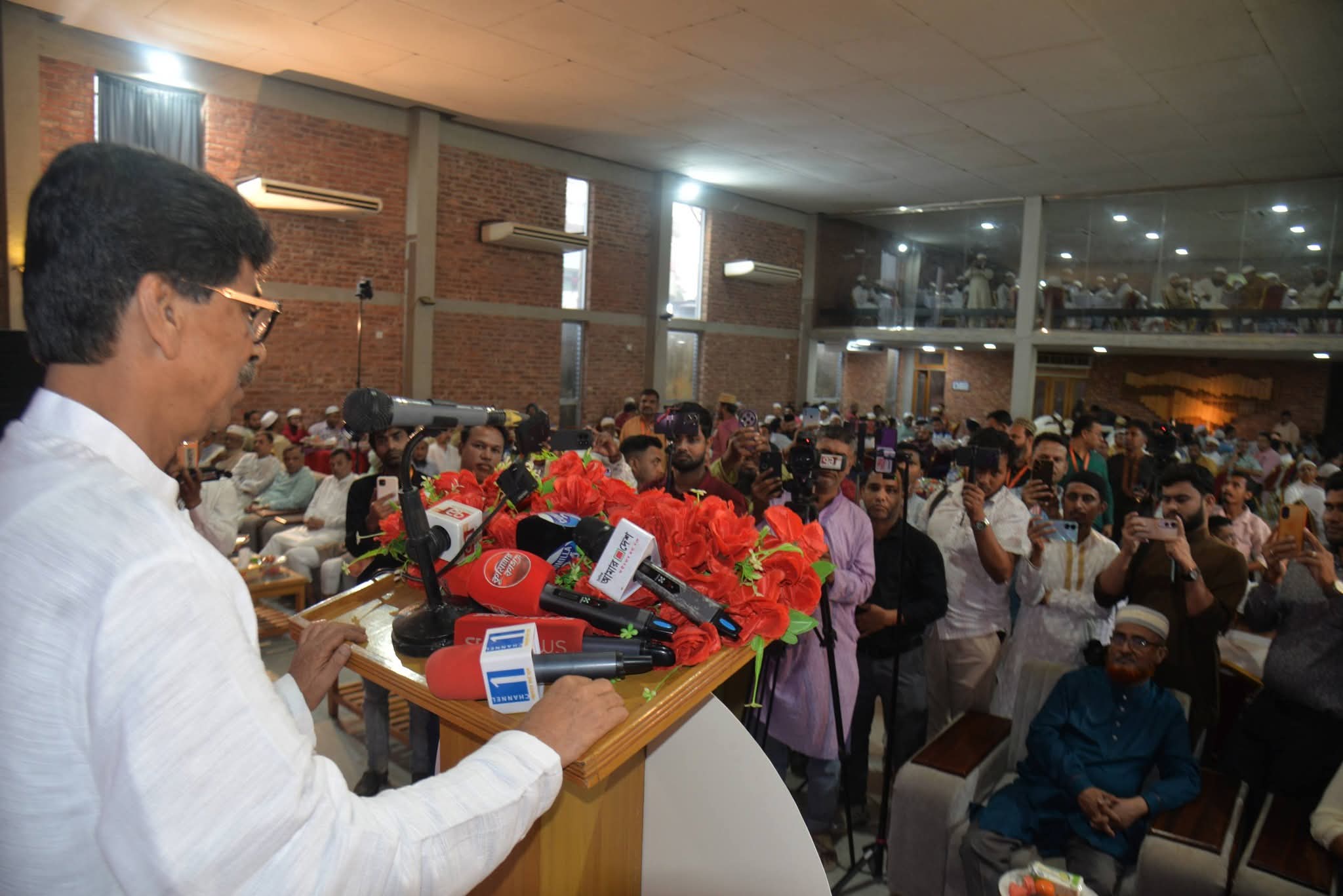 দেশের মানুষের প্রত্যাশা এখন সুশাসিত ও সুন্দর বাংলাদেশ - কৃষিমন্ত্রী আমিন উর রশিদ