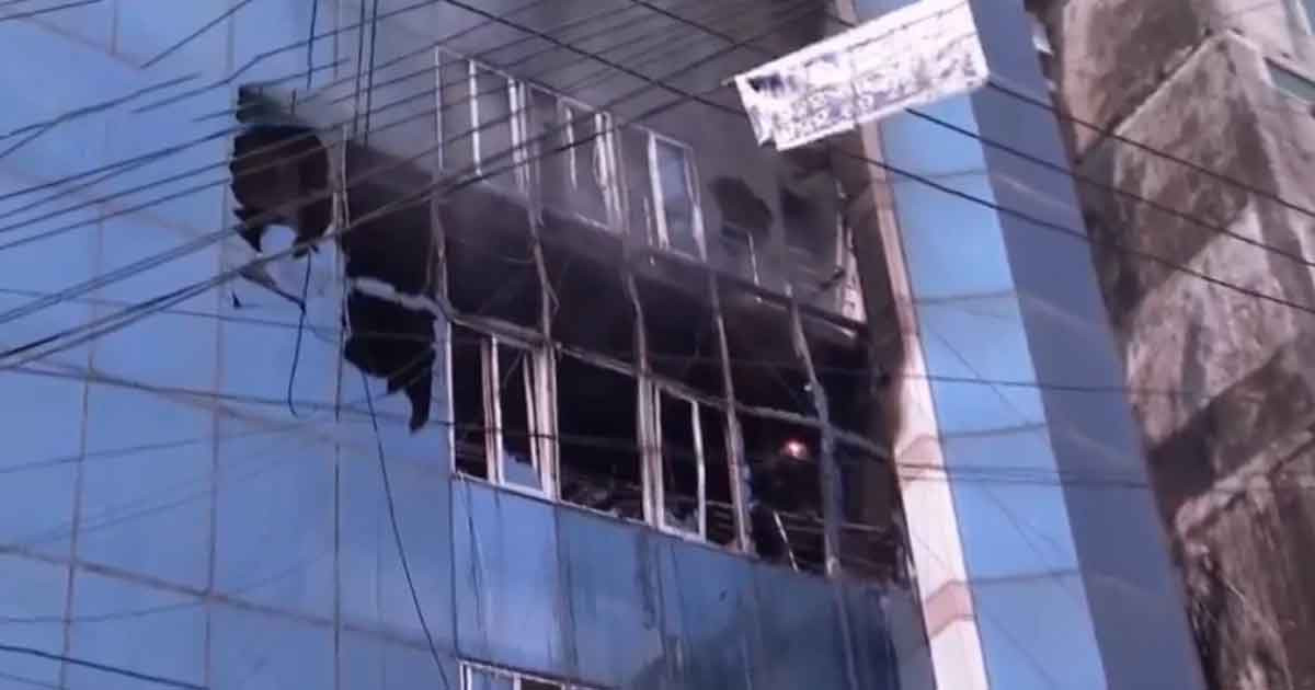 টেরিবাজারে ভয়াবহ আগুন, প্রাণ গেল দুইজনের