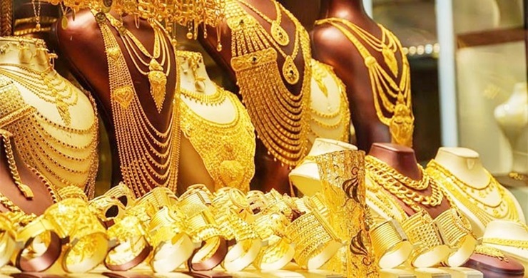 দেশে সোনার দামে বড় পতন, ভরিতে কমলো ৫ হাজার টাকার বেশি