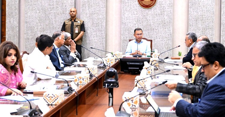 জ্বালানি পরিস্থিতি মোকাবিলায় প্রধানমন্ত্রীর বিশেষ বৈঠক