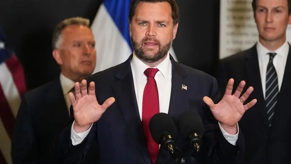 চূড়ান্ত সমঝোতার দায়িত্বে জেডি ভ্যান্স, ইসলামাবাদে ‘ডিল ক্লোজার’ হিসেবে যুক্তরাষ্ট্রের ভরসা