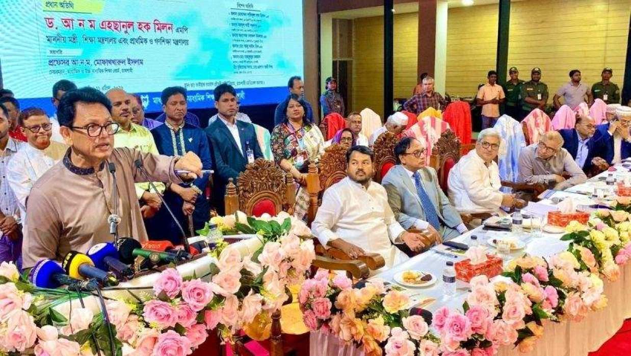 ডিসিদের সন্তানকে নিজ জেলার স্কুলেই পড়তে হবে: শিক্ষামন্ত্রী