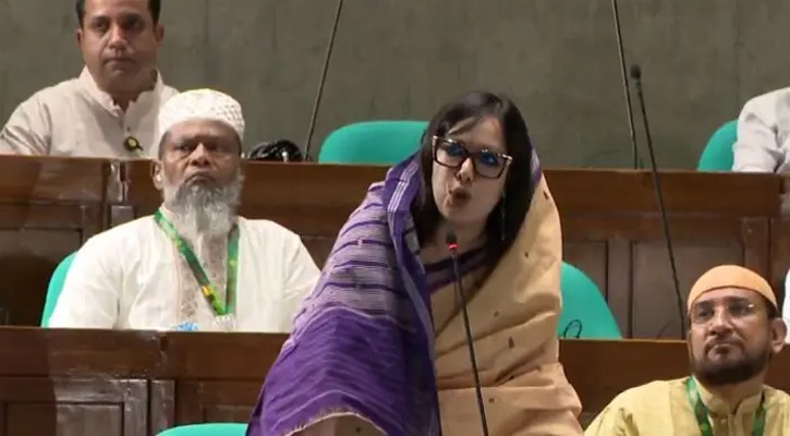 ব্রাহ্মণবাড়িয়ার গ্যাস আগে স্থানীয়দের দেওয়ার দাবি রুমিন ফারহানার