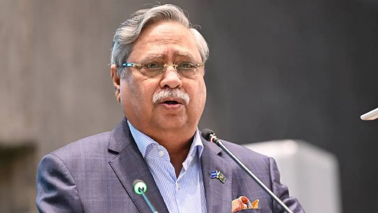 স্বাস্থ্য পরীক্ষার জন্য সপরিবারে লন্ডন যাচ্ছেন রাষ্ট্রপতি